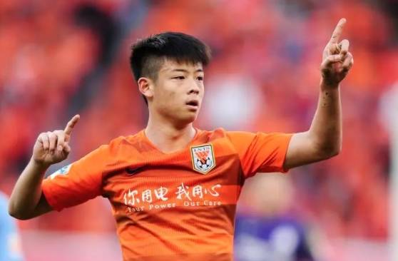 上港主场大胜，提前锁定季军位置！