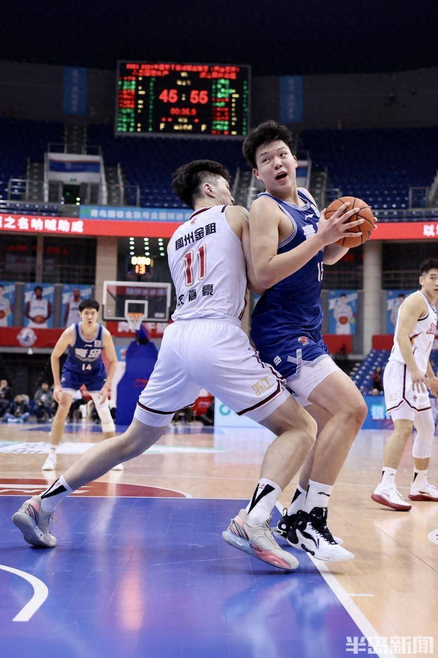 关于河北华夏幸福客场惨败上海申花，遭遇两连败的信息